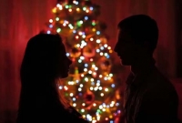 পরকীয়া প্রেম প্রকাশ হওয়ায় গৃহবধূর আত্মহত্যা