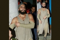 হঠাৎ এমন পোশাক কেন পরতে গেলেন রণবীর? টুইটারেই বা কী লেখা হল?