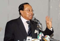 বাটি খুঁজে না পাওয়ায় ক্ষুব্ধ মওদুদ