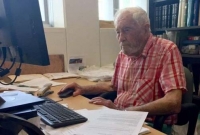 কাজে টিকে থাকার লড়াইয়ে জিতলেন ১০২ বছরের বৃদ্ধ!