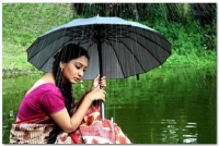 অব্যক্ত কষ্ট নীরবে কাঁদায়