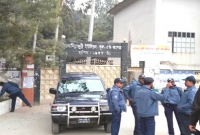 ২ ঘণ্টায় একটি ভোটও পড়েনি যে কেন্দ্রে