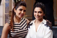 হঠাৎ দীপিকার প্রশংসায় পঞ্চমুখ প্রিয়ঙ্কা