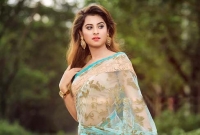 চিত্রনায়িকা বুবলীর গোপন অভিসার!