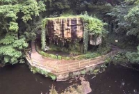 ভয়ঙ্কর এই কুয়াতে নামলেই মানুষ পাথর হয়ে যায়!