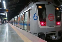 এবার ট্রেনে ছুরি নিয়ে উঠতে পারবেন মহিলা যাত্রীরা