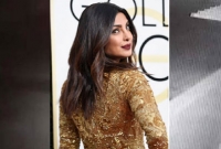 অন্যরূপে প্রিয়ঙ্কা,  জয় করলেন ‘গোল্ডেন গ্লোবস’