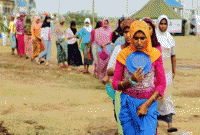 মিয়ানমারে ফিরলেই প্রত্যেক রোহিঙ্গা পরিবারকে ৫ লাখ টাকা দেয়ার প্রতিশ্রুতি