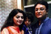 ‘মেয়ের মুখের দিকে তাকালে শিবলিকে মিস করি’