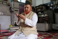 বোরখায় ঢাকলে তবেই কমবে মহিলাদের শ্লীলতাহানি: টিপু সুলতান মসজিদের ইমাম 