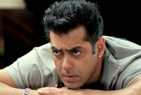 ৫১ বছর নয়, সালমানের আসল বয়স অন্য! প্রকাশ্যে এল মারাত্মক তথ্য