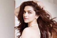 নিজের প্রেমিকের সঙ্গে না, দীপিকার ভ্যালেন্টাইনস্ ডে অন্য কারো সাথে