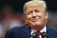 কুর্সিতে বসার আগেই বিক্ষোভের মুখে ডোনাল্ড ট্রাম্প