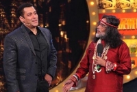 ‘উন্মাদ’স্বামী ওমজীকে নিয়ে অবশেষে মুখ খুললেন সালমান খান!