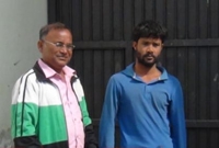 আড়াই মাস কারাভোগের পর ছাড়া পেলেন রসরাজ