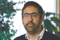 ইসলাম ও মুসলিমদের নিয়ে ভুল খবর সংশোধন করতে বাধ্য করেন এই ব্রিটিশ মুসলিম