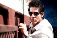ট্রেনে চরে দিল্লি যাচ্ছেন শাহরুখ