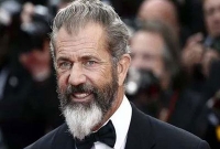 বুড়ো বয়সে ৯তম সন্তানের বাবা হলেন গিবসন