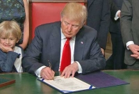 প্রেসিডেন্ট হিসেবে ট্রাম্পের বেতন মাসে ৮০ টাকা!