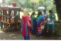 ঝালকাঠিতে স্বাস্থ্যঝুঁকিতে শিশু শিক্ষার্থীরা, নজরদারি নেই কর্তৃপক্ষের