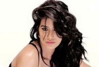 চিচির সঙ্গে পাল্লা দিয়ে নাচলেন পুনম