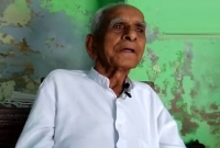 দুই বারের মন্ত্রী, আজও থাকেন দু’কামরার ভাড়া বাড়িতে!