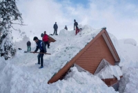 কাশ্মীরে তুষারপাতে চাপা পড়া এক গর্ভবতী নারীর বেঁচে যাওয়ার গল্প