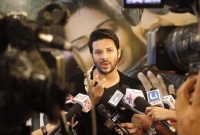 নিরব যখন মুম্বাই মিডিয়ার মুখোমুখি