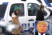 ট্রাম্প বিরোধী বিক্ষোভে অংশ নিলেন ওবামাকন্যা 