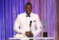 ট্রাম্পের ইসলামভীতির মধ্যেই  ইসলাম গ্রহণের কথা ঘোষণা 