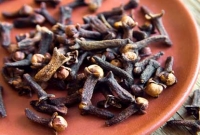 জেনে নিন, লবঙ্গ খাওয়ার উপকারিতা