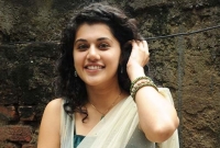 নিজের জীবনের খারাপ অভিজ্ঞতার কথা জানালেন তাপসী