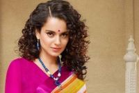 গুরুর প্রতি কঙ্গনার ২ কোটি টাকা গুরুদক্ষিণা!