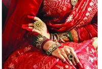  মেয়ের ফোনে বাবার জরিমানা, ভেঙ্গে গেলো বিয়ে