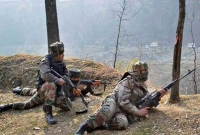 কাশ্মীরে তীব্র সংঘর্ষ চলছে, এখন পর্যন্ত সেনাসহ নিহত ৬