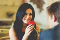 ছেলেরা প্রথম দেখায় মেয়েদের যে বিষয়গুলো খেয়াল করে