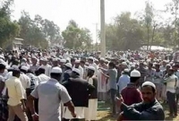 সৌদি আরব যাওয়া হলো না, একই কবর স্থানে বাবা-ছেলের দাফন