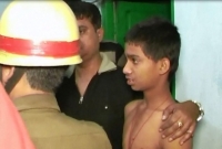 একেই বলে বদলা! পুলিশ, দমকল, পাড়ার চারশো লোককে নাচিয়ে ছাড়ল অষ্টম শ্রেণির ছাত্র