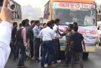 পরিবহন ধর্মঘটে পিকনিকের ব্যানার লাগিয়ে রাস্তায় গণপরিবহন!