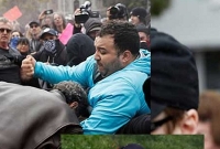 ট্রাম্পের সমর্থক ও বিরোধীদের মধ্যে তীব্র সংঘর্ষে, রণক্ষেত্র ক্যালিফোর্নিয়া অঙ্গরাজ্য