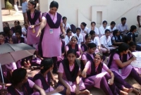 বাথরুমে গেলে দরজা খোলা রাখবে: ছাত্রীদেরকে কলেজ কর্তৃপক্ষের নির্দেশ