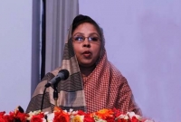 নারীদের আর ঘরে বসে থাকার সময় নেই : চুমকি