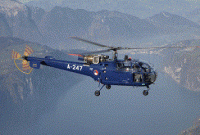 মাঝ আকাশে ভেঙ্গে পড়ল ভারতীয় বিমানবাহিনীর হেলিকপ্টার