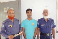 পলাশে ইয়াবাসহ মাদক ব্যবসায়ি আটক