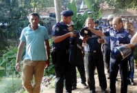 জঙ্গি আস্তানা সন্দেহে চট্টগ্রামে দুটি বাড়িতে নিষ্ফল অভিযান