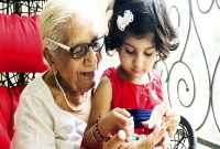 বৃদ্ধ বয়সে একা একা লাগে? তাহলে ভাড়া করে আনতে হবে নাতি-নাতনি! ১ ঘণ্টা ১৫০ টাকা