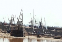 কোম্পনীগঞ্জে বন্ধ হচ্ছে না অবৈধভাবে পাথর উত্তোলন