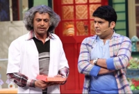 সুনীলের কাছে প্রকাশ্যে ক্ষমা চাইলেন কপিল শর্মা