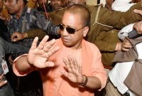 গরিব মুসলিম মেয়েদের গণবিবাহের আয়োজন করবেন যোগী আদিত্যনাথ