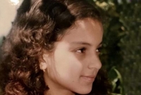 এই মেয়েটি এখন বলিউডের জনপ্রিয় নায়িকা! চিনতে পারছেন?